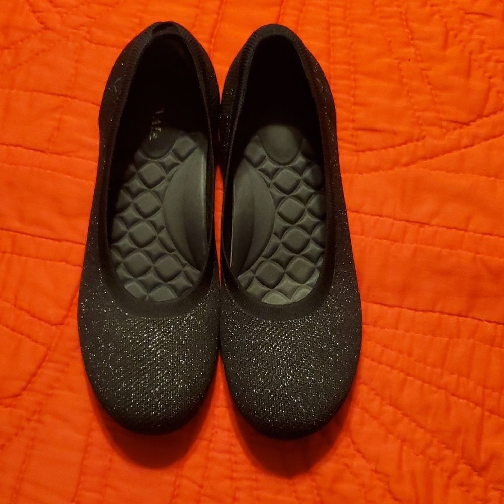 Elegant Black Glitter Flats